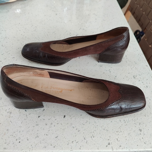 Salvatore Ferragamo 'embossed' Brown Leather Suede Pumps EU37 - Picture 3 of 6